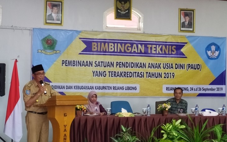 Kepala Dinas Pendidikan Dan Kebudayaan Kabupaten Rejang Lebong Noprianto Buka Bimtek Paud 