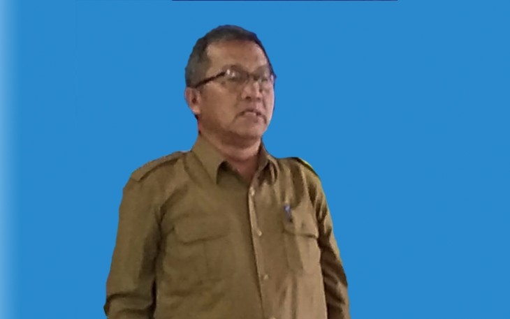 Sekda Aceh Singkil Drs.Azmi.