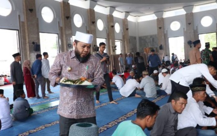 Wali Kota Bengkulu Helmi Hasan 