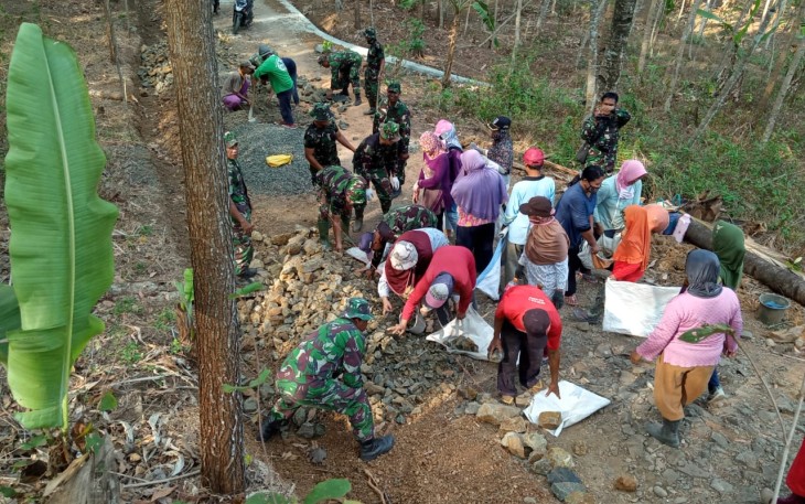 TMMD di Cilacap Fokus Rehab Rumah dan Bangun Jalan