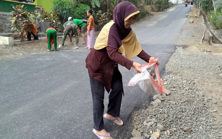 JUT Penghubung Dusun Kaligintung dan Kalirau Hampir Beres