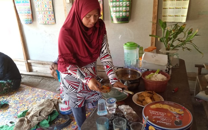 Dapur Umum Bentuk Partisipasi Warga Dukung TMMD