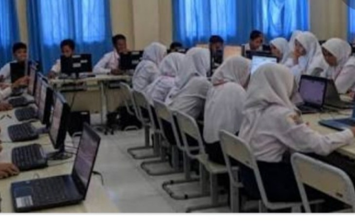 Foto Ilustrasi Ujian Nasional Berbasis Komputer