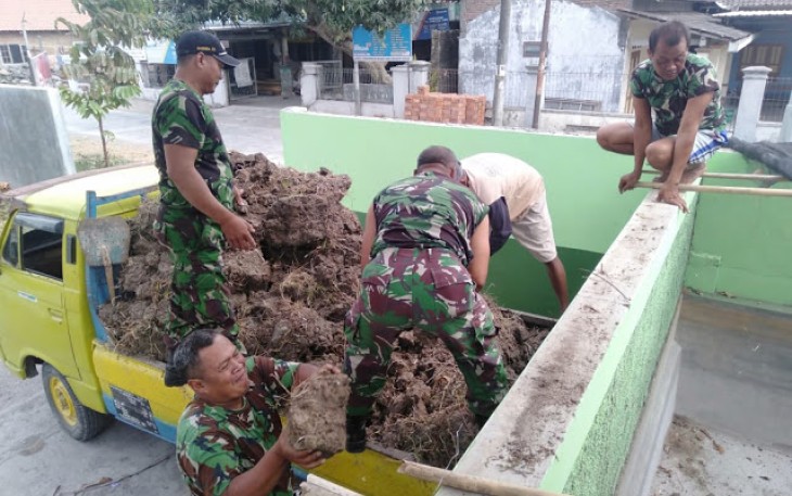 Koramil 22 Wonosari Siapkan Kolam Untuk Budidaya Belut   