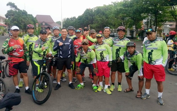 Tim gowes 0718 bersama Dandim yang kompak dan solid