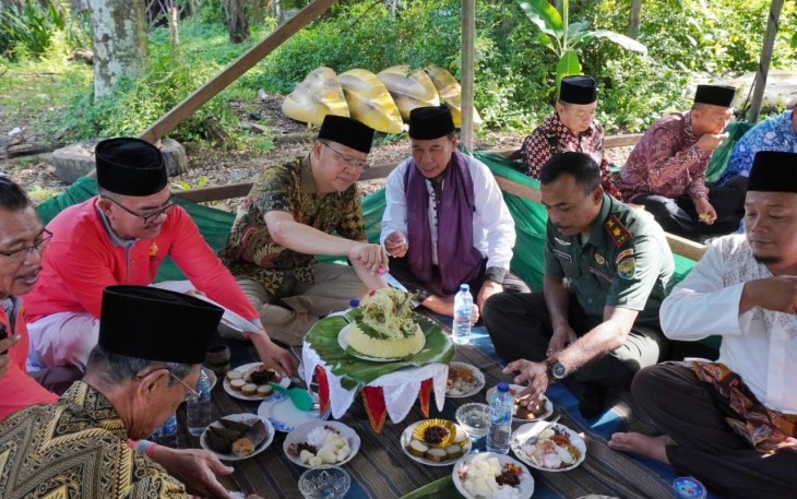 Gubernur Rohidin Diapresiasi Masyarakat Lembak