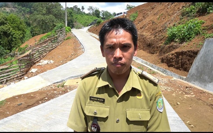 Kepala Desa Batu Beriang Endang Wijaya