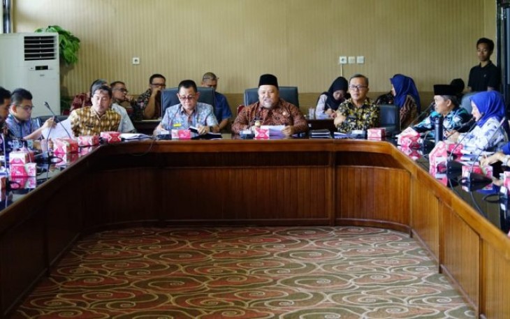 Wakil Bupati Bengkulu Selatan Rifai Tajuddin Pimpin Rapat 