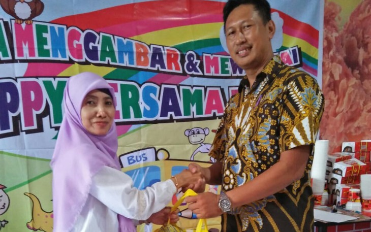 Dwi Lina Sulistyaningsih kepala sekolah Paud SBB Pelangi Nusantara 10 Salatiga
