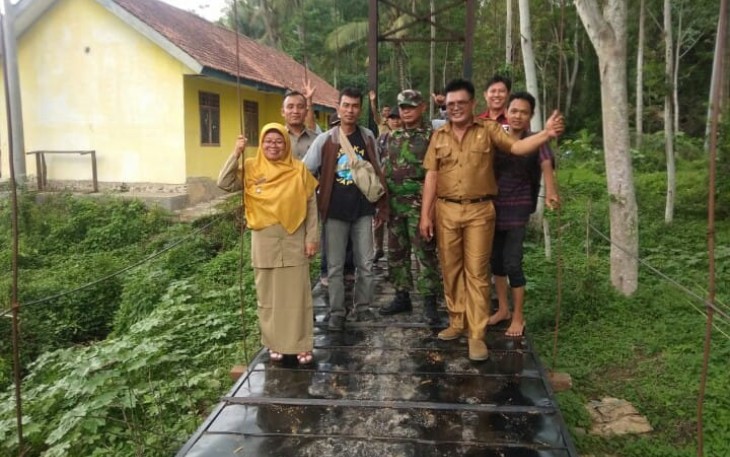 Kunker Camat Pardasuka di Pekon Kedaung