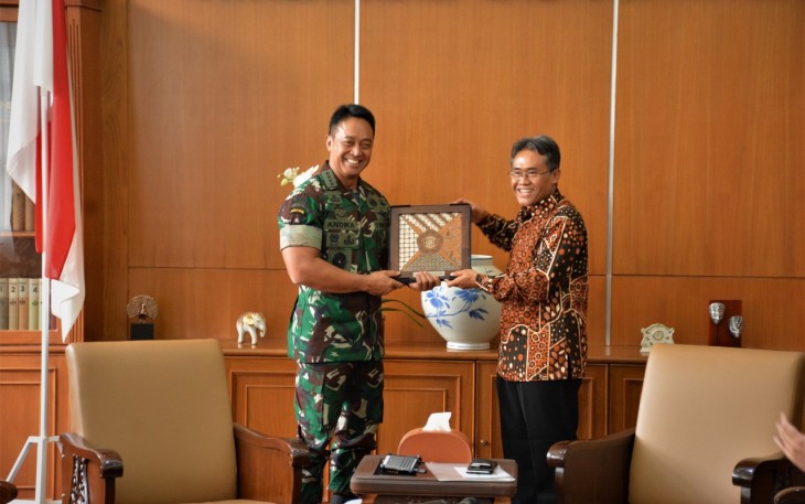 Kasad Tandatangani Kerjasama Dengan UGM 