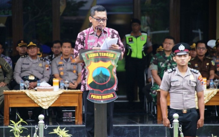  Apel Luar Biasa
