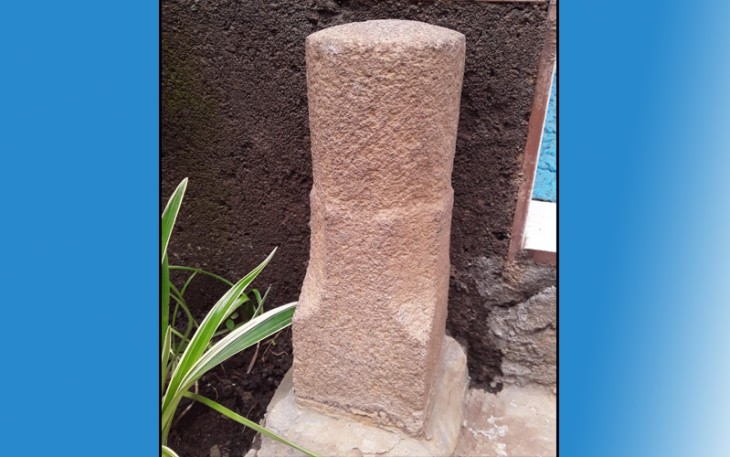 Batu Diduga Lingga Mas