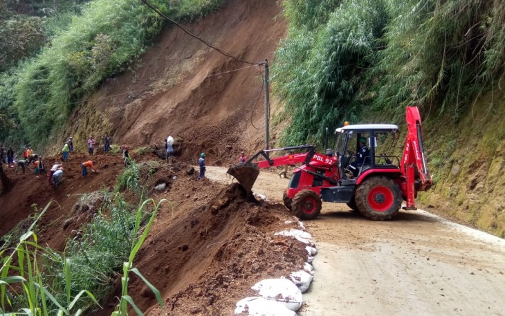 TNI Bersama Masyarakat Laksanakan Karya Bhakti