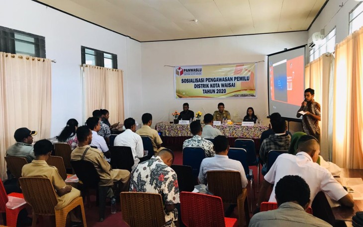 Panwaslu Distrik Kota Waisai Sosialisasi Pengawasan Pemilu