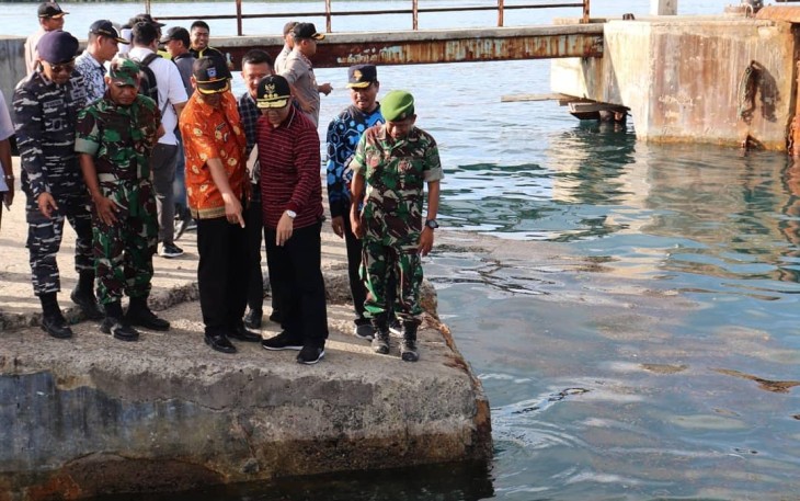 Tinjau Langsung Dermaga Kahyapu Enggano