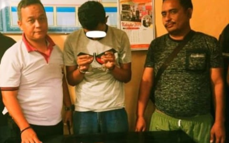 Pelaku dan barang bukti saat diamankan