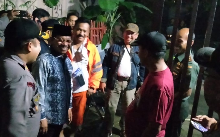 Walkot Tangerang Kunjungi Posko Banjir Kodim 0506/Tgr di Mutiara Peluit