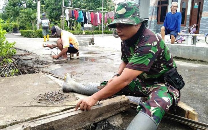 Terus Perdalam Ilmu Bangunan Saat Tugas di TMMD Reguler Pekalongan