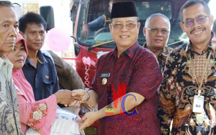 Bupati Seluma Bundra Jaya Launching Program Sembako Murah 2020