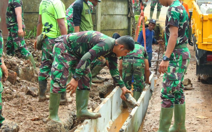 Sepanjang 50 Meter U Ditch Telah Dipasang di Saluran Air Jl. H. Muhari