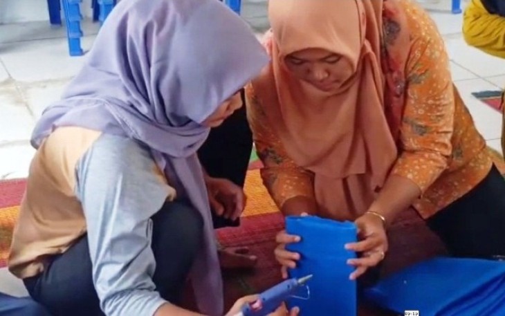 Ketua PKK Desa Pantirejo Pekalongan Mulai Gagas Home Industri Sampah Plastik