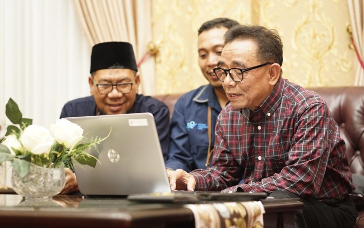 Bupati Kepahiang Hidayattulah Sjahid Isi Data Sensus Online 