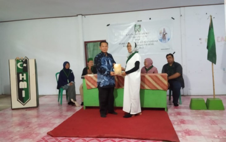 Zacky Antony Apresiasi Kader Terbaik HMI Cabang Bengkulu Berhasil Launching Buku