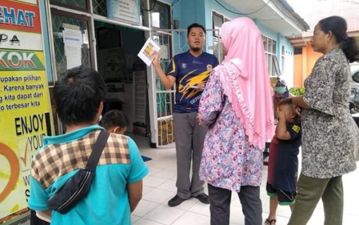 Penyuluhan Keliling Dilakukan Oleh Dinas Kesehatan Kabupaten Bengkulu Selatan Tentang Antisipasi Penyebaran Covid-19