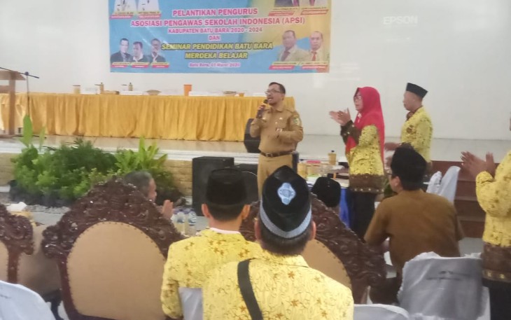 Kadis Pendidikan Kabupaten Batu Bara Ilyas Sitorus SE MP.d pada saat memberikan kata sambutan.