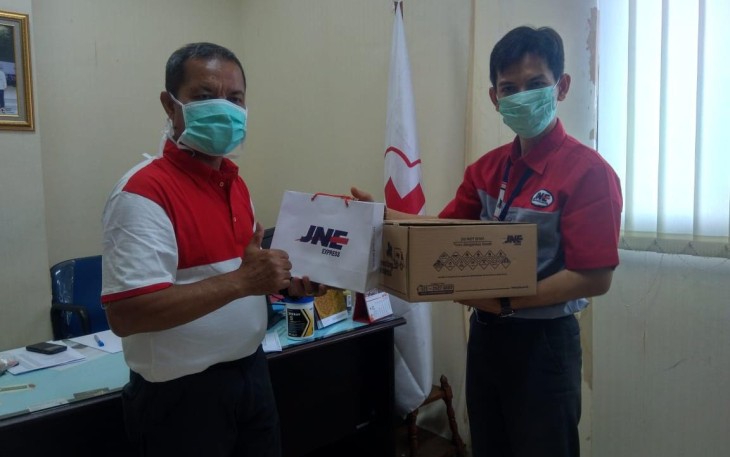 JNE Bantu Relawan PMI Cegah Penyebaran Virus Corona