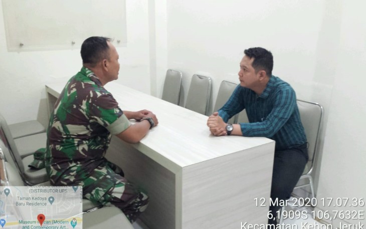 Babinsa Croscek Terkait Pemberitaan Covid-19 di RS Siloam Kebon Jeruk