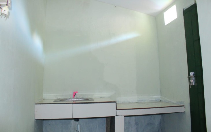 Girang Keluarga Alamsyah Miliki Meja Dapur Hasil Kerja Satgas TMMD 107 Kodim 0508/Depok