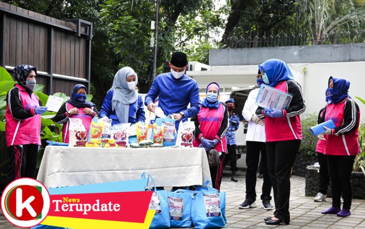 AHY Lepas Ribuan Sembako Majelis Taklim Ani Yudhoyono