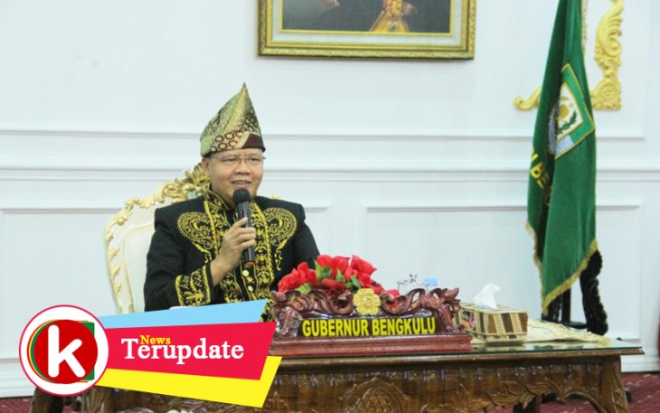 Gubernur Rohidin saat Virtual Meeting
