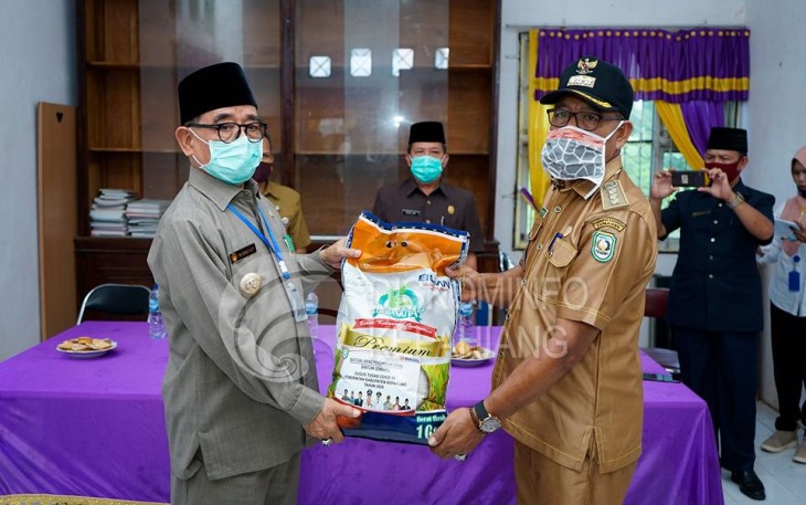Bupati Kepahiang Hidayattullah Sjahid  