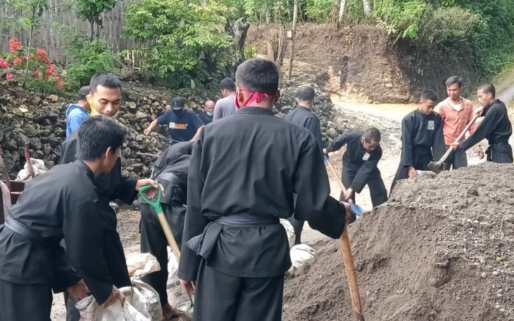 Manfaatkan Waktu dengan Baik Siswa Pencak Silat Mulai Beraksi