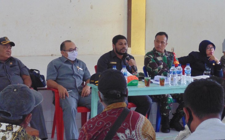 Pertemuan DPRD Raja Ampat dan masyarakat