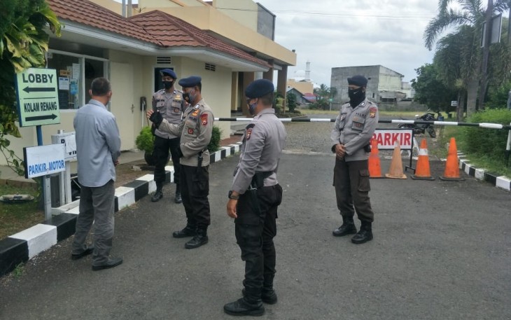 KBR Sat Brimob Polda Bengkulu Gelar Patroli Dialogis