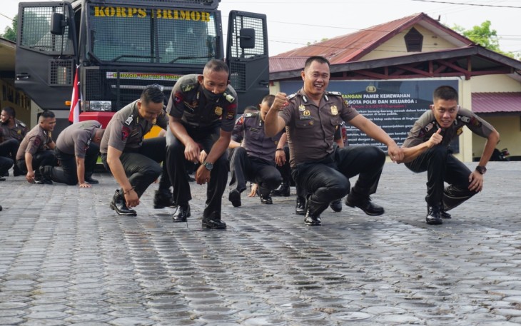 20 Personil Naik Pangkat