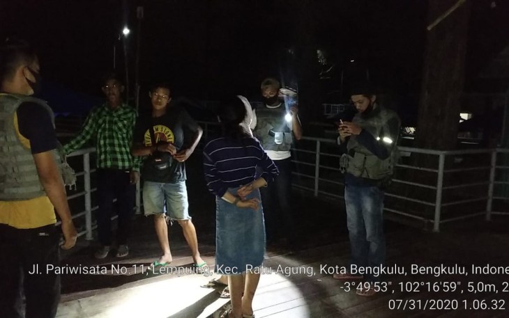 Unit III Opsnal Jatanras Polda Bengkulu Bubarkan 2 Pasang Muda Mudi Dibawah Umur