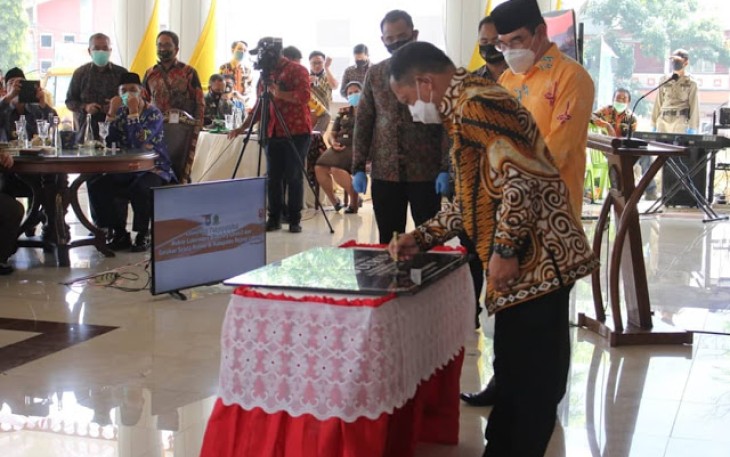 Mobil Tes Swab Pertama di Sumatera Dilaunching Mendagri