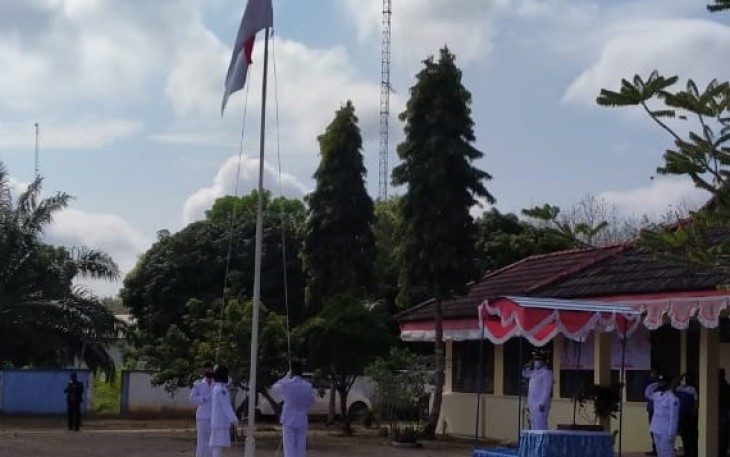 Kecamatan Mesuji Makmur Upacara Bendera Peringati HUT ke-75 RI