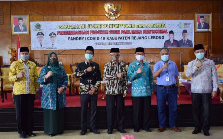 Wakil Bupati Rejang Lebong Iqbal Bastari SPd MM Foto Bersama 