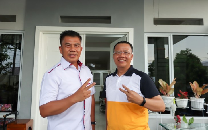 Supratman (kiri) bersama Rohidin