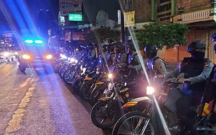 Polresta Surakarta menggelar razia malam.