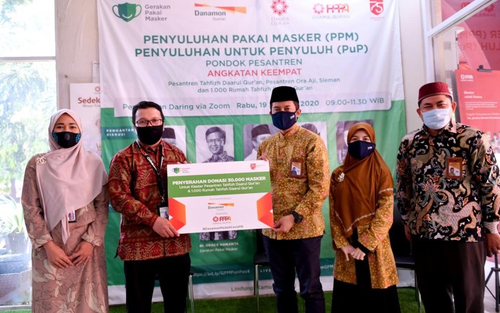 Laznas PPPA Daarul Qur'an Terima Bantuan 25.000 Masker dari Bank Danamon Syariah dan Gerakan Pakai Masker