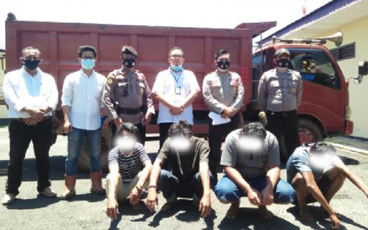 Curi Besi Jalan Tol Mandor dan Supir Ditangkap Polisi