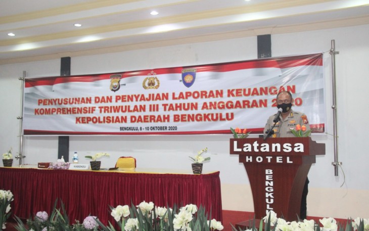 Kabid Keuangan Polda Bengkulu Kombespol Bambang Kosnarianto S IK