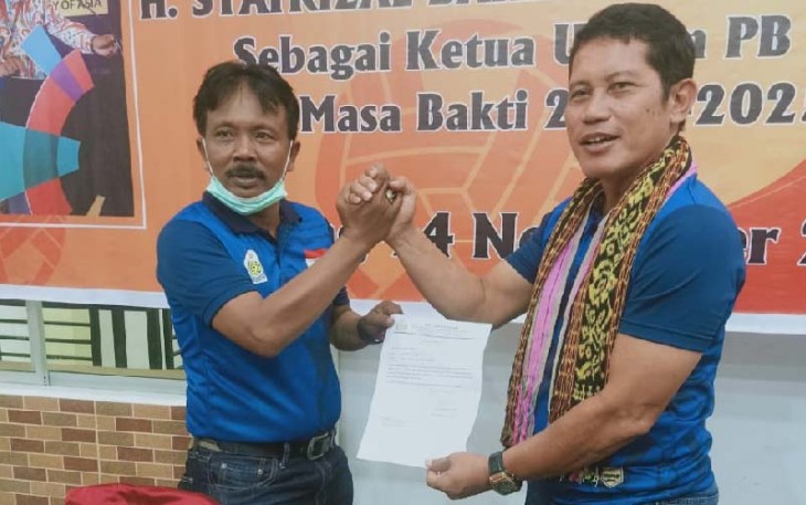 Ketua Pengprov PSTI Bengkulu Fahmi Pranata (Kiri) Saat Memberikan Dukungan Atas Pencalonan Syafrizal Bachtiar (Kanan) Sebagai Ketum PB PSTI pada Munas 27-28 Desember 2020 Mendatang